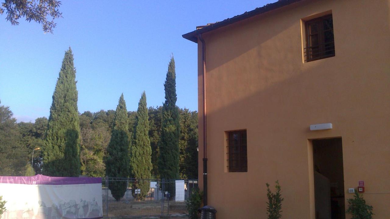 Hostal Badia Altopascio Dış mekan fotoğraf