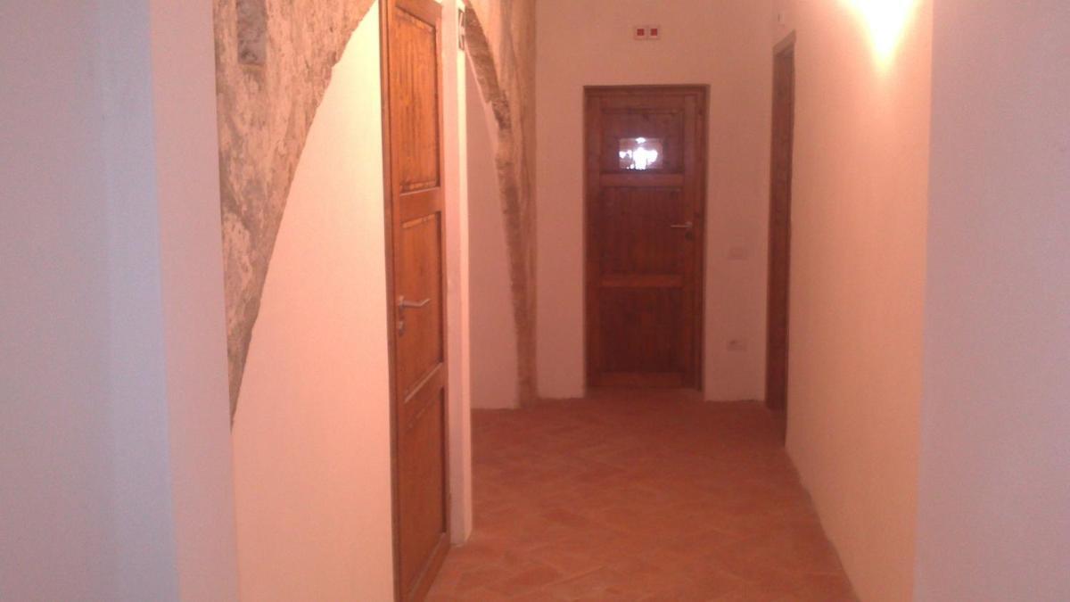 Hostal Badia Altopascio Dış mekan fotoğraf